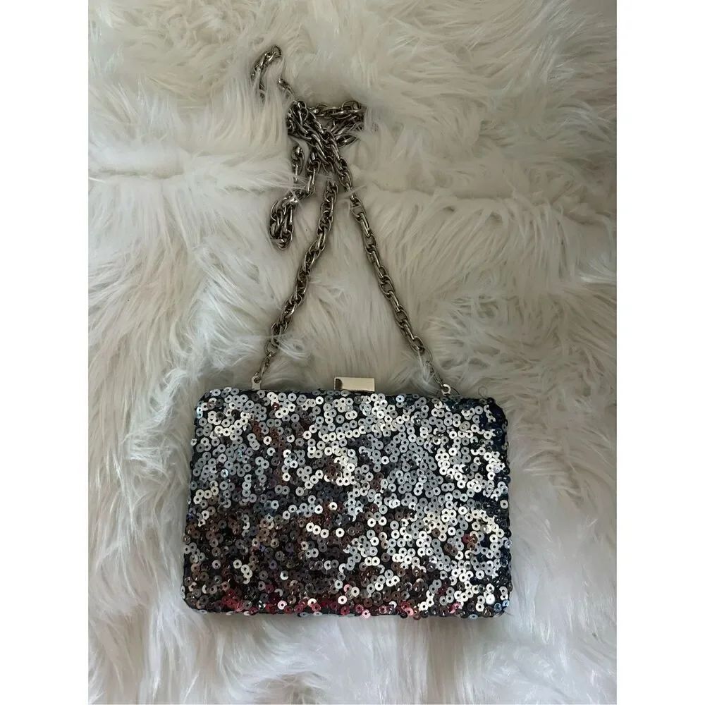 White House black market clutch